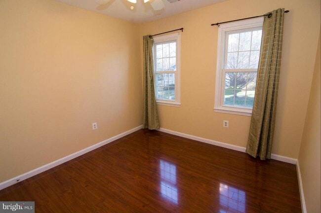 Building Photo - 222 Apple Blossom Ct