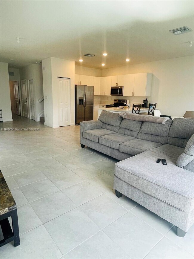 Building Photo - 28650 SW 131st Ct