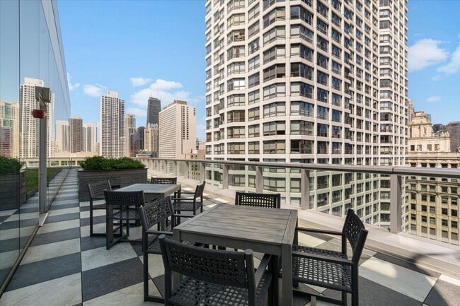 Building Photo - 403 N Wabash Ave