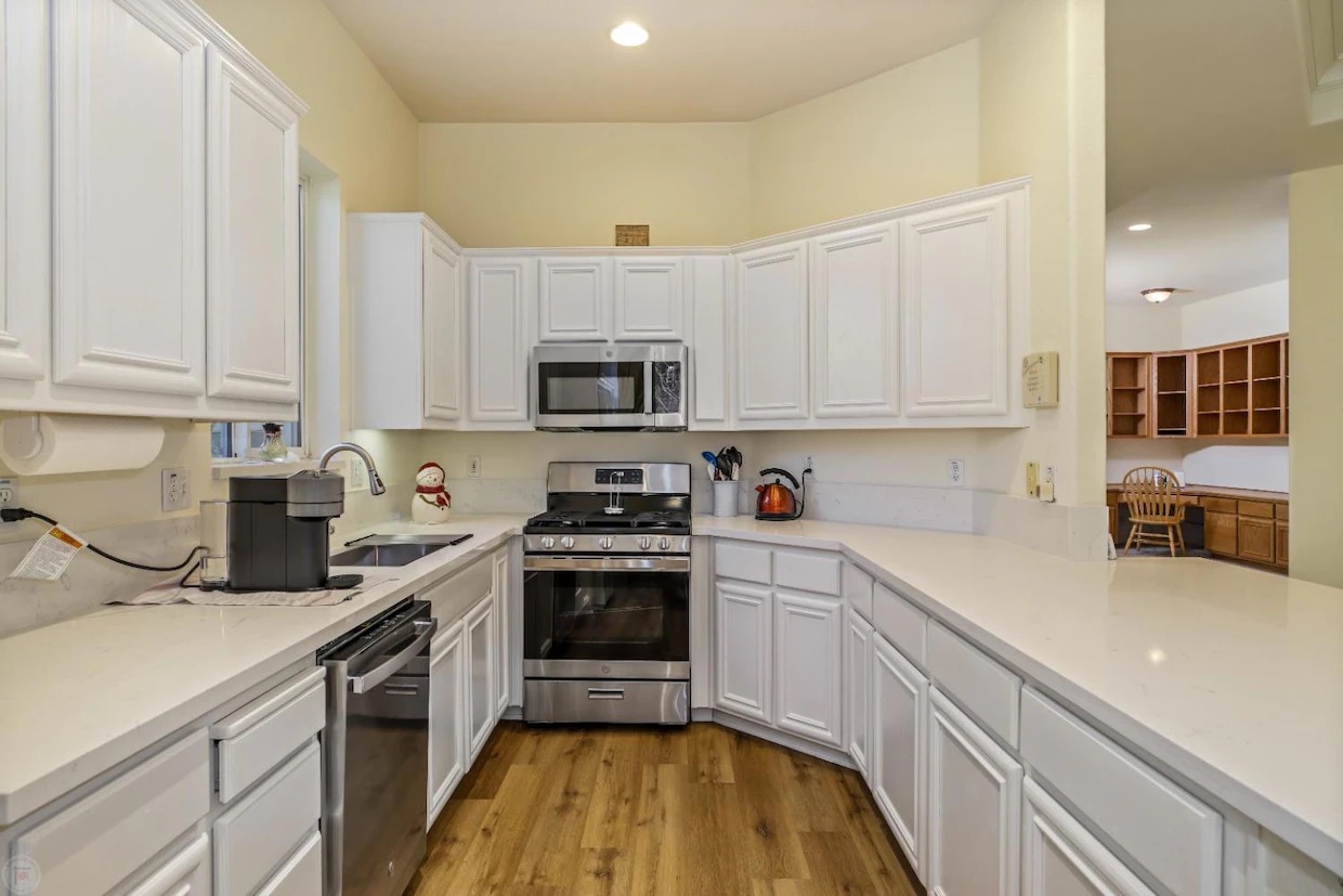 Building Photo - 4287 Windsong Dr