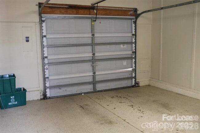 Building Photo - 9806 Longstone Ln