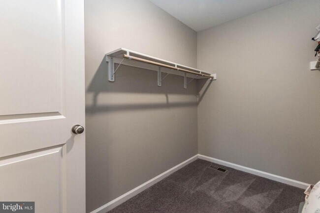 Building Photo - 342 Europa Way