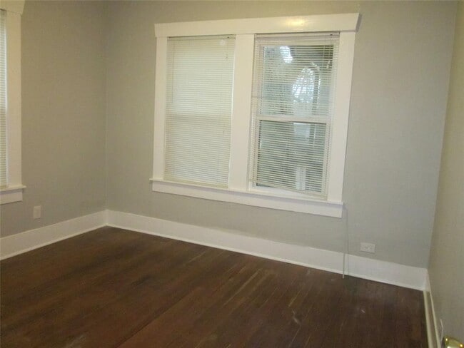 Building Photo - 3217 Winbern St