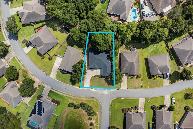 Building Photo - 603 Red Fern Rd