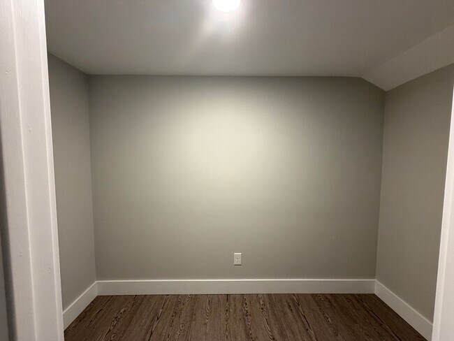 Building Photo - 2351 Watertown Wy