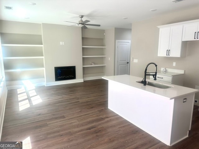 Building Photo - 717 Scales St