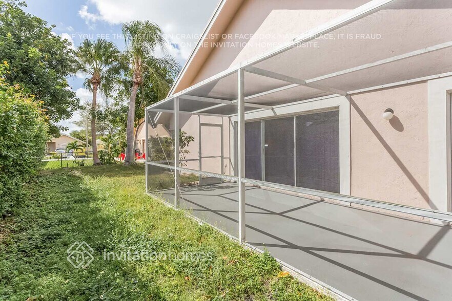 Building Photo - 20540 NW 7th St