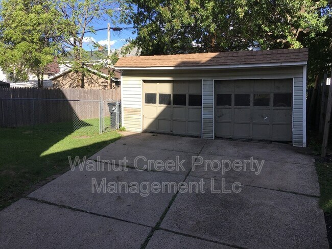 Building Photo - 1593 Winchester Ave