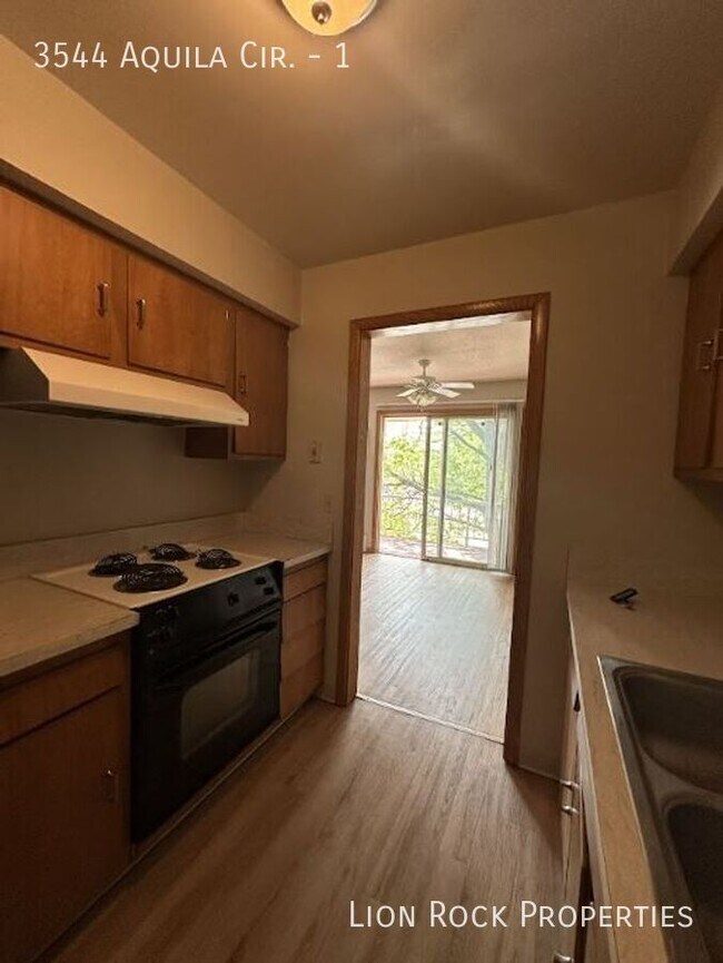 Building Photo - 3544 Aquila Cir