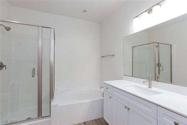 Building Photo - 1410 Pink Dawn Dr