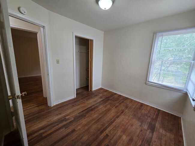 Building Photo - Spokane Valley Home Available Now!