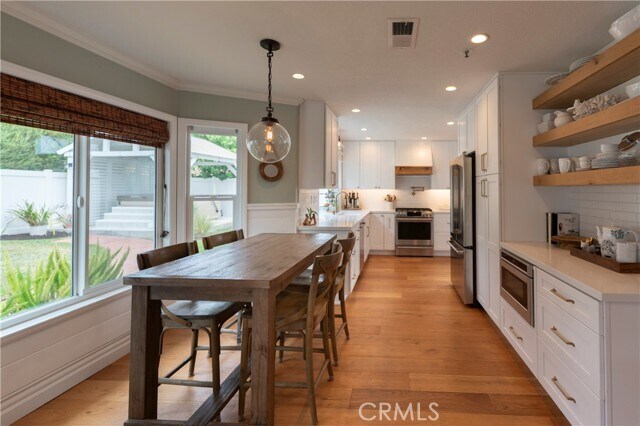 Building Photo - 2116 Via Teca