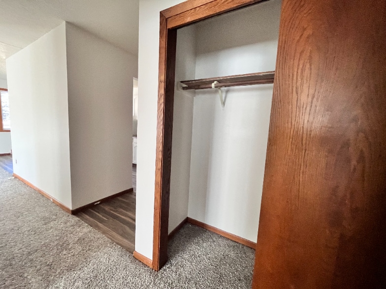 Building Photo - 2605 S 17th St