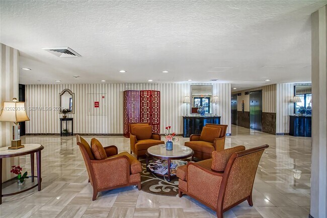 Building Photo - 3031 N Ocean Blvd