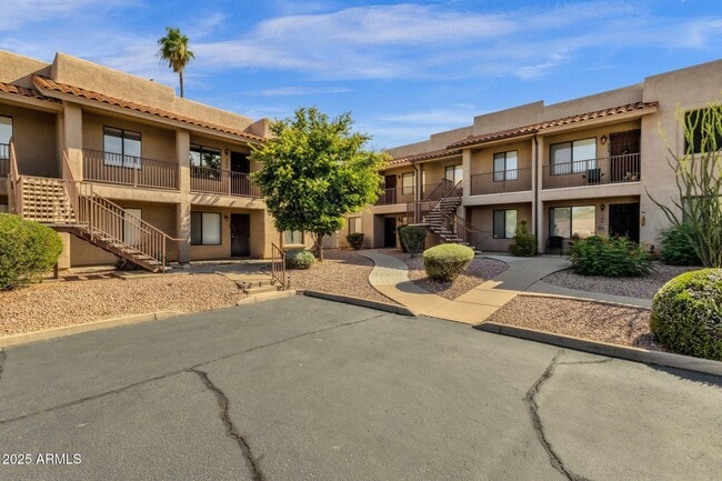 Building Photo - 13636 N Saguaro Blvd