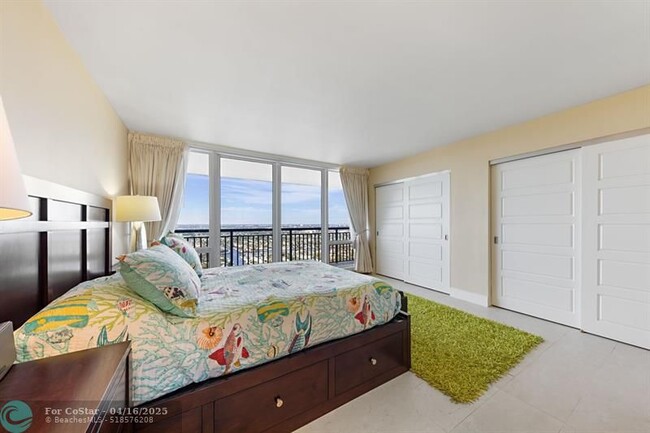 Building Photo - 4280 Galt Ocean Dr
