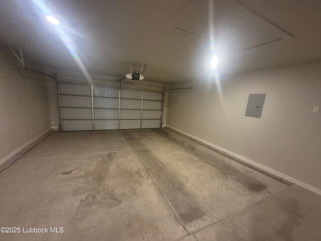 Building Photo - 2144 Kirksey Ave