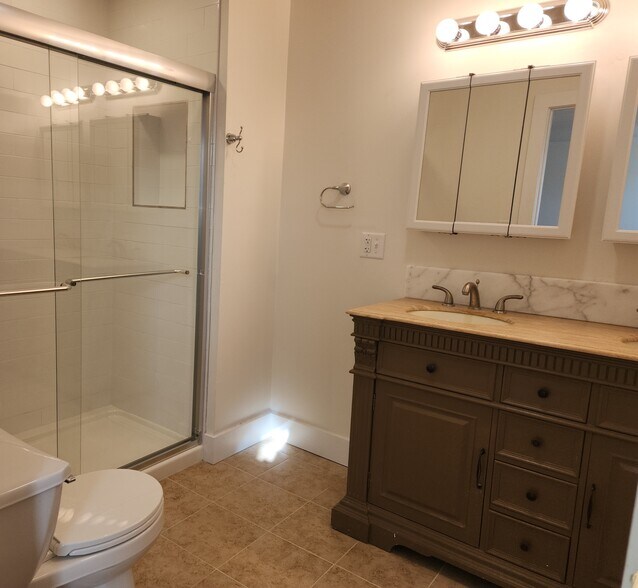 Building Photo - 235 Lasher Rd