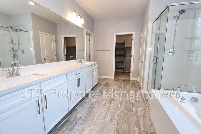 Building Photo - 2683 Alcove Way