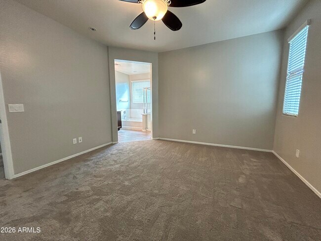 Building Photo - 3030 E Quartz St