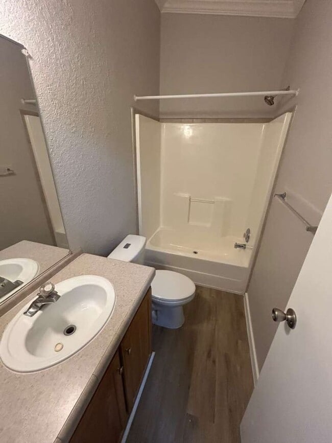 Building Photo - 2595 Bryant St