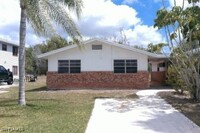 Building Photo - 9765-9767 Montana Ct