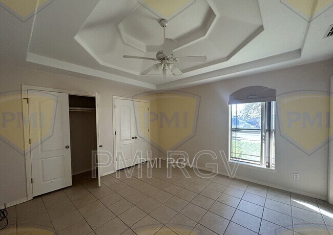 Building Photo - 604 Horizon Peak