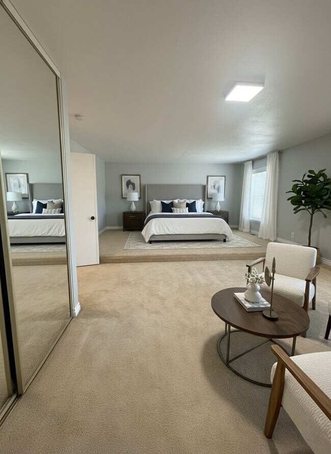 Building Photo - Anaheim home-Great Curb Appeal