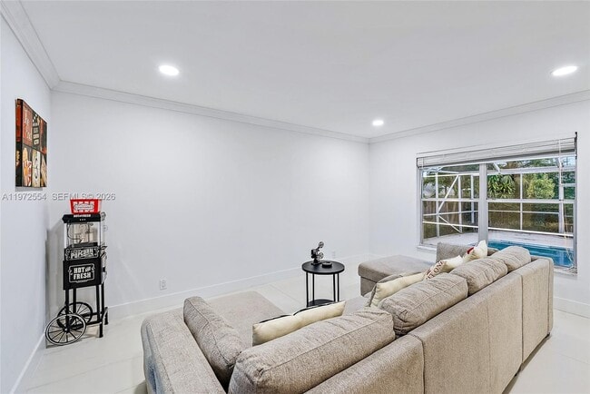 Building Photo - 4912 S Kay St