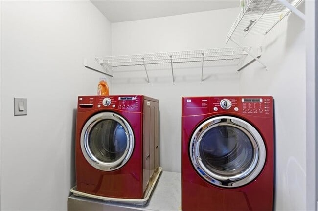 Building Photo - 2970 Woodruff Dr SE