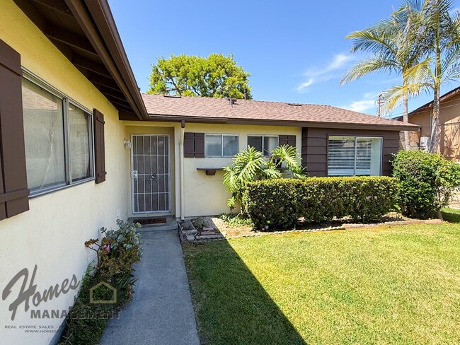 Building Photo - Homes Management - 3 Bed, 2 Bath San Marcos Home