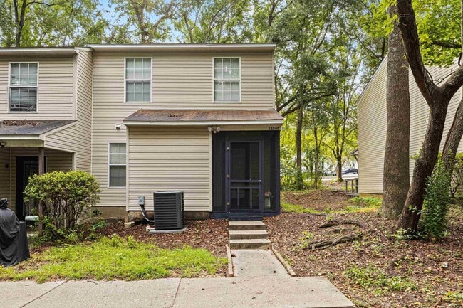 Building Photo - 1358 Ocala Rd