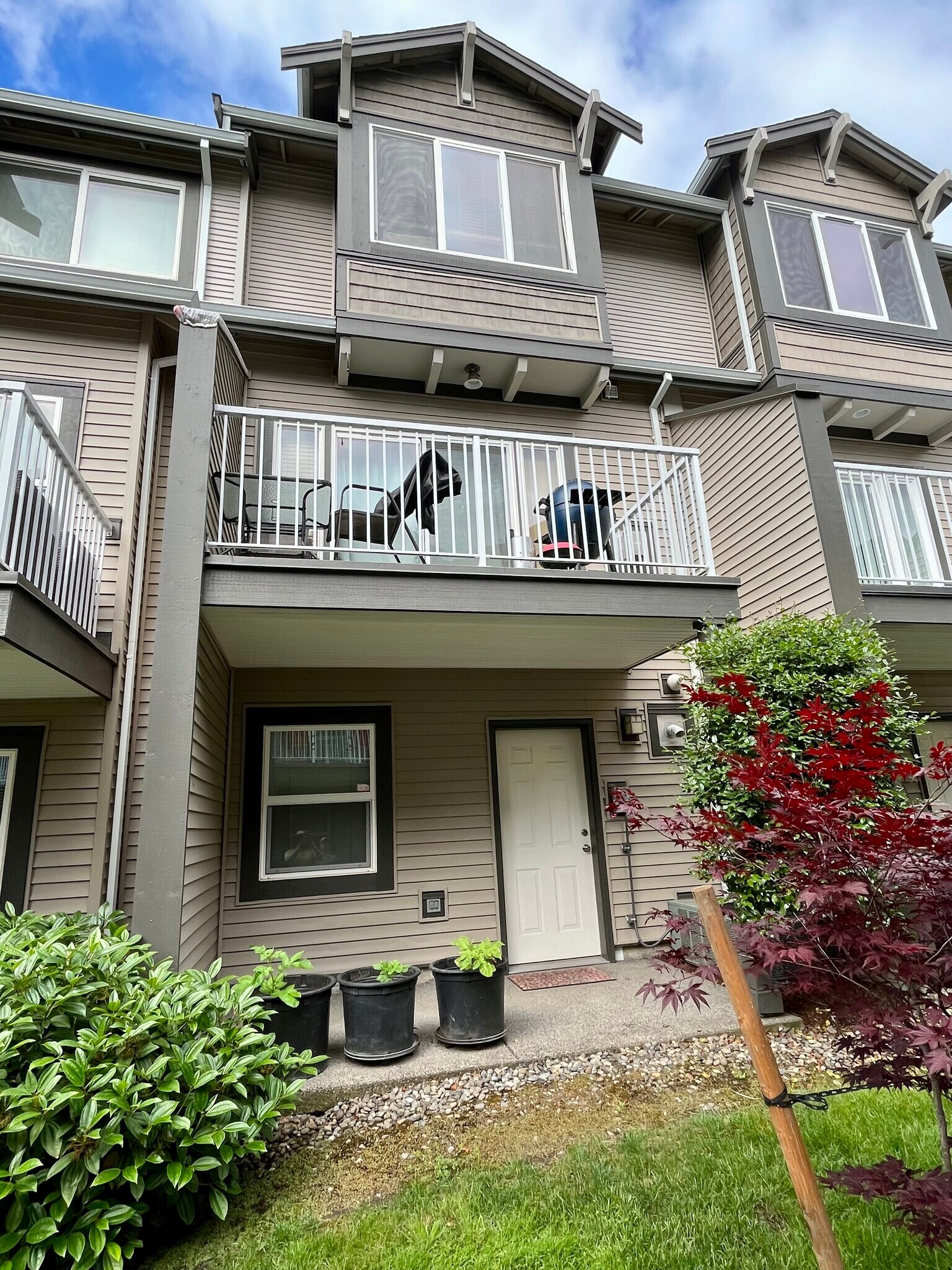 Back of Townhome - 13940 SW Scholls Ferry Rd