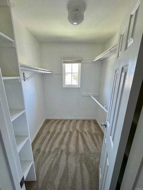 Building Photo - 6870 Pear Tree Dr