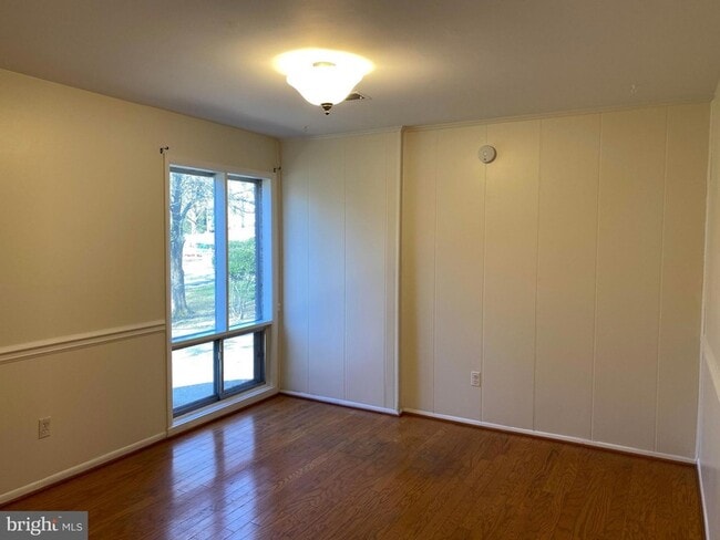 Building Photo - 12909 Chathlake Ln