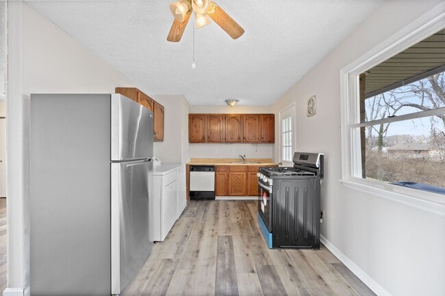 Building Photo - 3-Bedroom Home in Summerside with Fenced Yard & Extra Storage