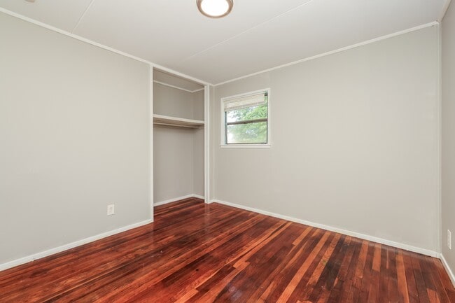 Building Photo - 5301 Woodbine Ave