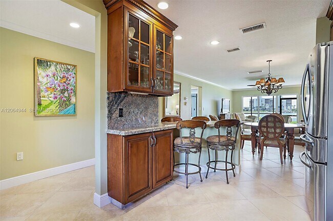 Building Photo - 100 Intracoastal Pl