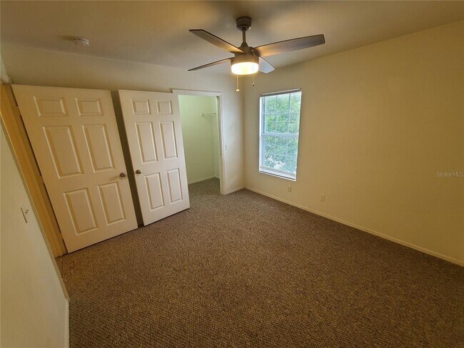 Building Photo - 5903 Willow Ridge Dr