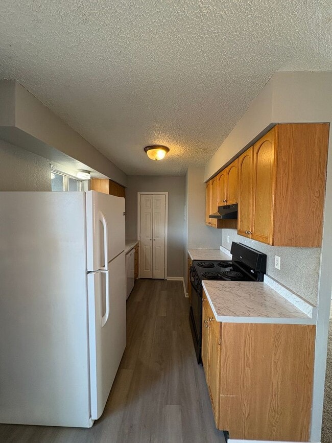 Building Photo - 405 Loma Linda Dr