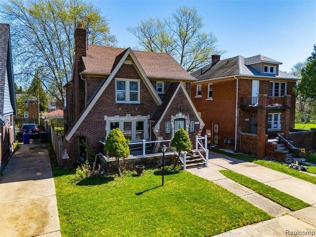 Building Photo - 4612 Balfour Rd
