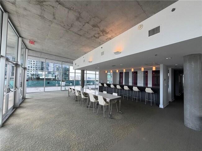 Building Photo - 845 Spring St NW