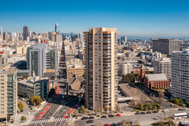 Proximity to Downtown - Cathedral Hill Tower