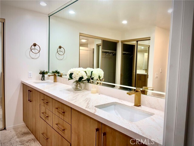 Building Photo - 11774 Doral Ave