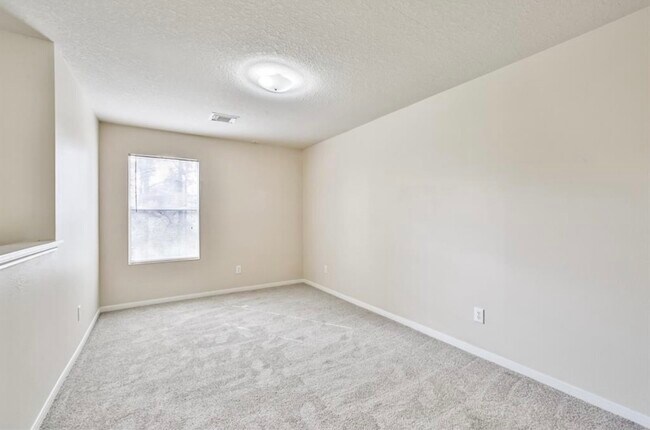 Building Photo - 14820 Welbeck Dr