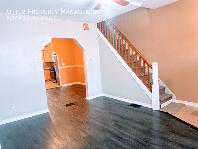 Building Photo - 6212 Reedland St