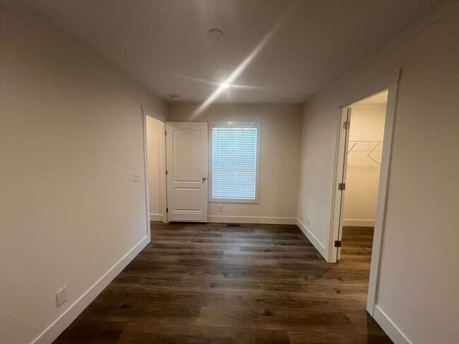 Building Photo - 2BR/2BATH newer mobile home! Off Wrightsvi...