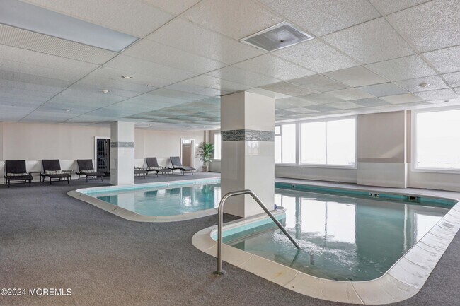 Building Photo - 675 Ocean Ave N