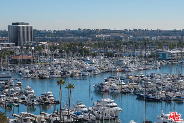 Building Photo - 4314 Marina City Dr