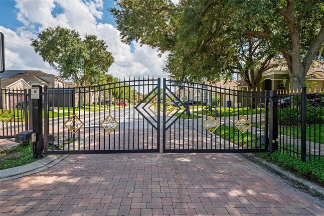 Building Photo - 1400 Holly Glen Run